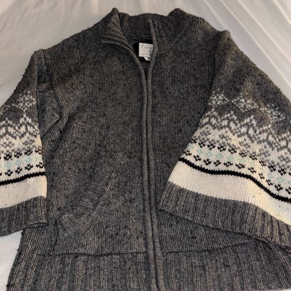 Old Navy Sweater